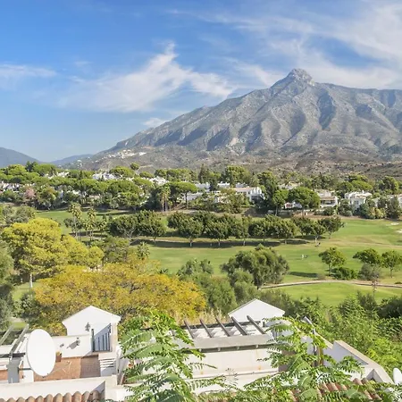 2 Bedroom Next To Porto Apartmán Marbella